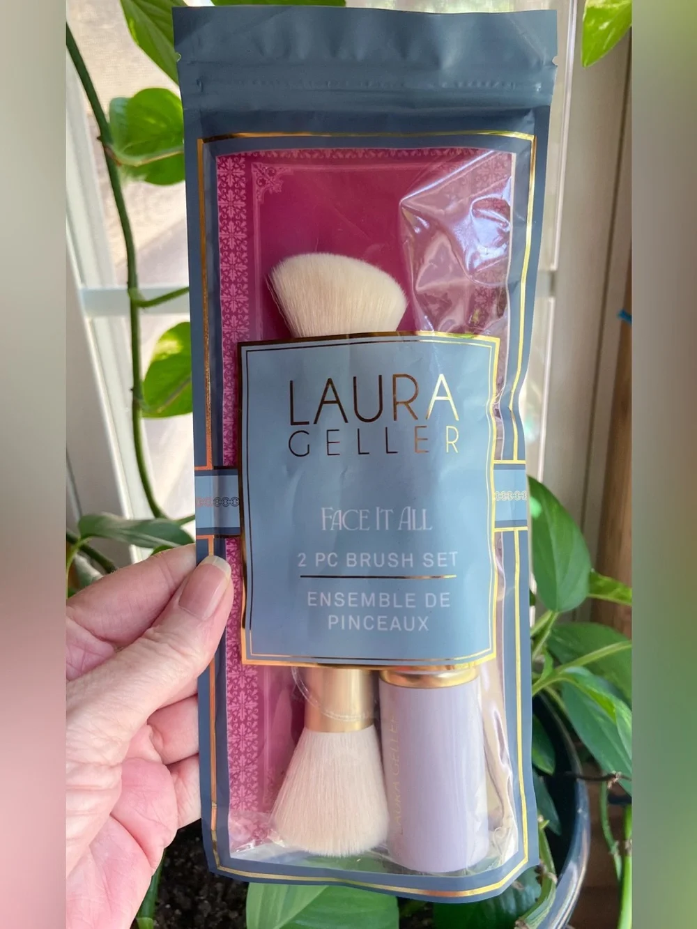 Laura Geller Face It All 2-Piece Skincare Brush Set - Kabuki Brush & Blush Brush
